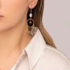 Εντυπωσιακά μακριά σκουλαρίκια Excite Fashion Jewellery με κρεμαστό αστεράκι και λευκό κρύσταλλο από επίχρυσο ανοξείδωτο ατσάλι.E-59-42G